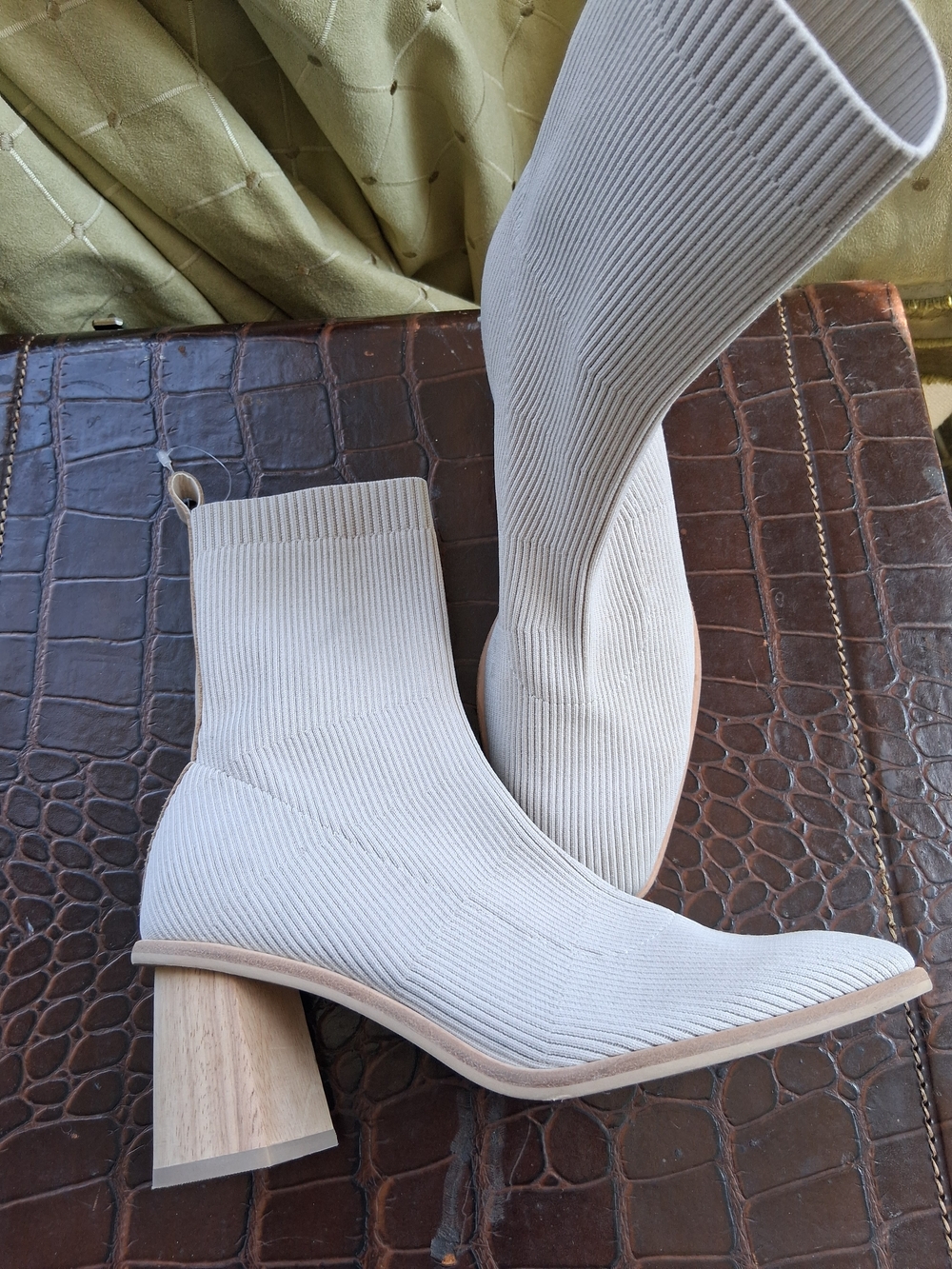 DOLCE VITA Cream Ribbed Knit Sock Boots - Picture 3 of 5